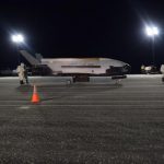 لحظة هبوط طائرة عسكرية أمريكية غامضة بعد 780 يوماً في الفضاء: فيديو