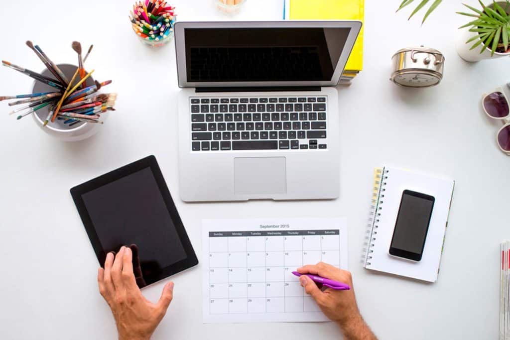 11 فكرة من "نتفليكس" للقضاء على ملل الحجر المنزلي