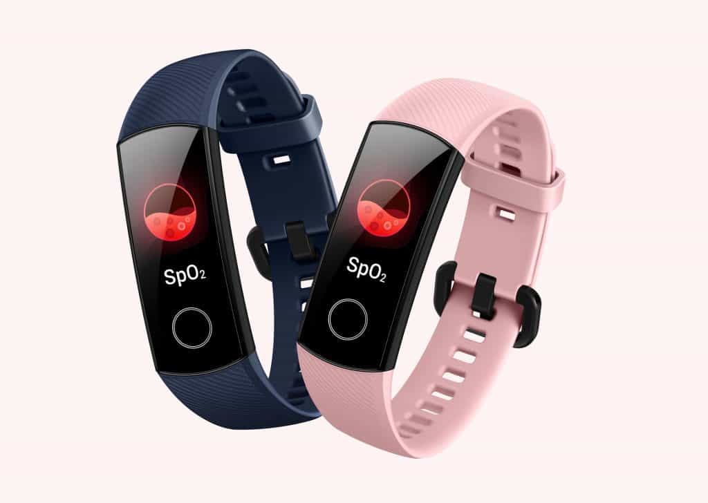 سوار اللياقة الرائد HONOR BAND 5 يستمر بسيطرته على سوق الأجهزة القابلة للارتداء في فئته