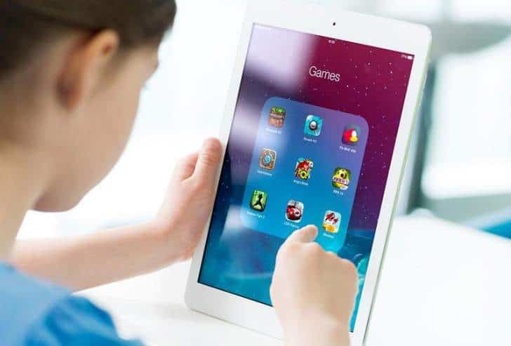 89% من الآباء في السعودية يستخدمون أجهزتهم لترفيه أطفالهم عند السفر: دراسة لكاسبرسكي حول ميول الآباء في العصر الرقمي