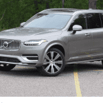 مواصفات سيارة "فولفو XC90 T8 2020" الحيوية والفعالة