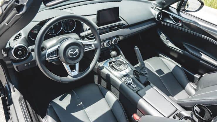 مواصفات مازدا MX-5 Miata RF الرياضية موديل 2020