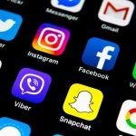 كيفية نقل التطبيقات والموسيقى والصور والألعاب وجهات الاتصال إلى هاتف جديد