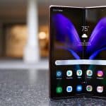 Galaxy Z Fold 3.. أكبر هاتف قابل للطي مزود بكاميرا مدمجة في الشاشة