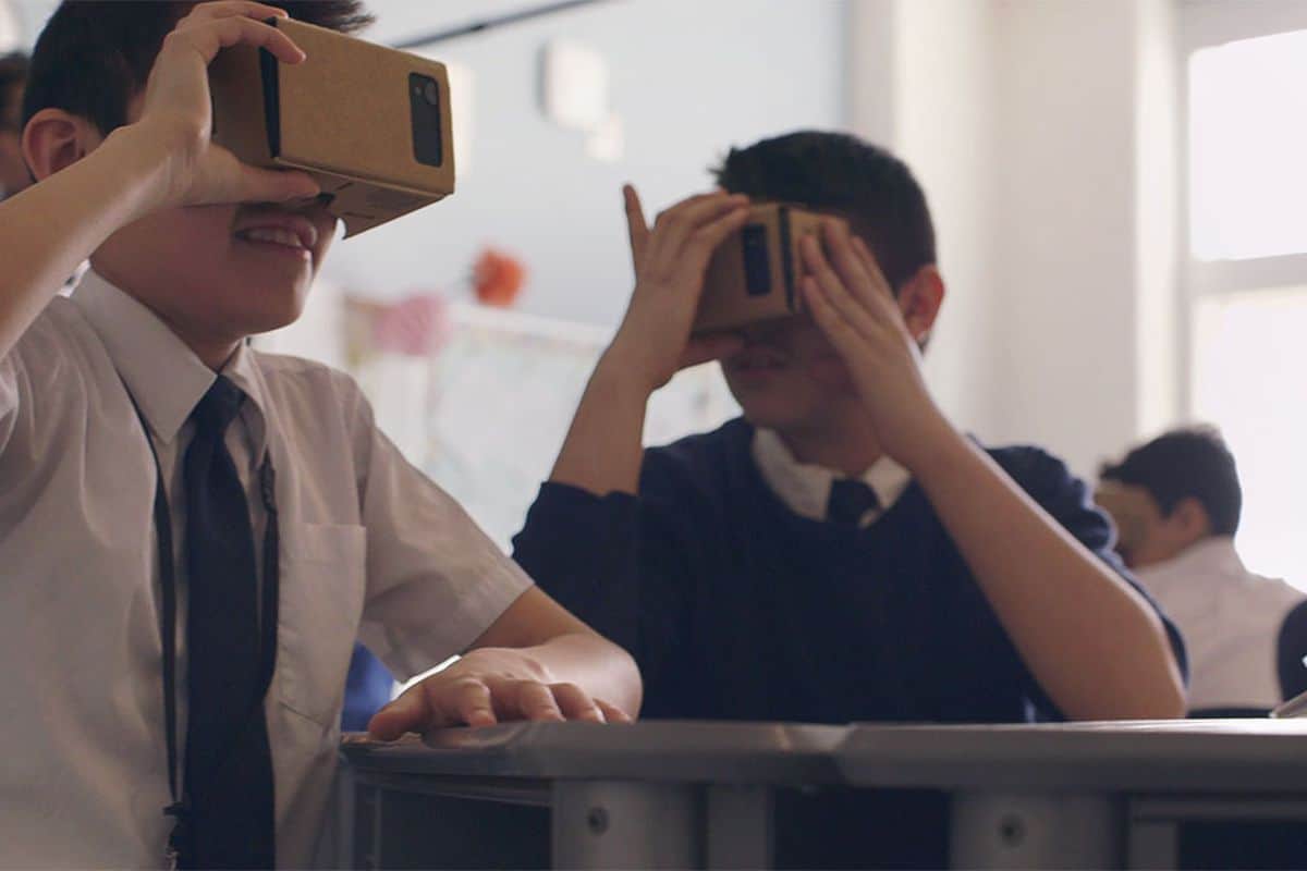 "جوجل" تغلق تطبيق الواقع الافتراضي " Expeditions VR"