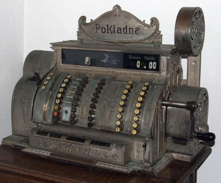 مراحل تطور السوبر ماركت من متاجر بسيطة إلى Amazon Go