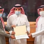 رئيس "واس" يسلم شهادات حضور الدورة التدريبية لمنسوبي الوكالة التي نظمتها هيئة "منشآت"