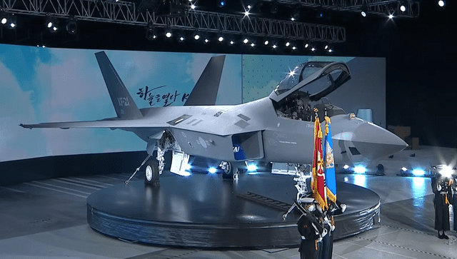 " KF-21 Boramae" أحدث الطائرات المقاتلة لكوريا الجنوبية