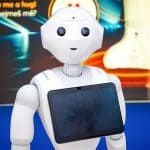 ابتكار روبوت للتفكير "بصوت عال" في محاولة لبناء الثقة بين الروبوتات والبشر