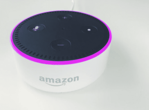 "أمازون" تطرح صوتًا جديدًا لمساعدها الذكى وتسميه " Ziggy" بدلًا من " Alexa"
