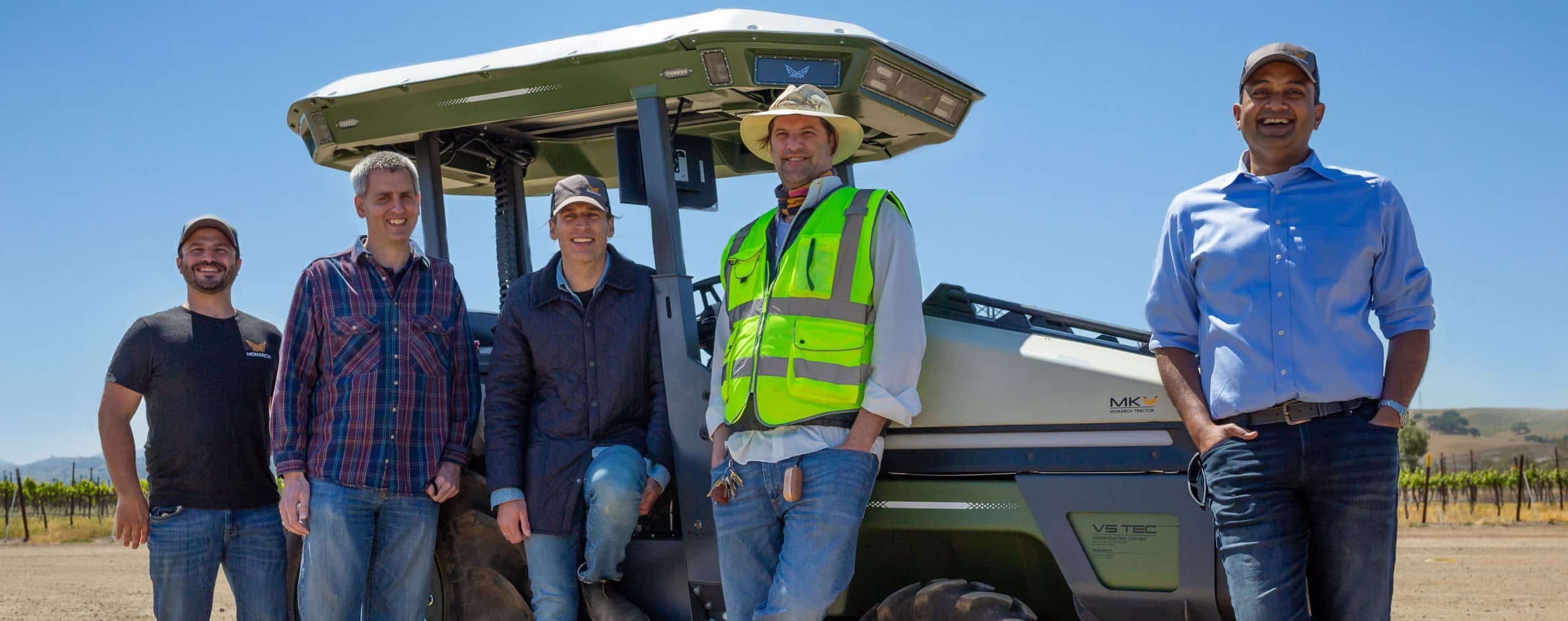 جرارات شركة Monarch Tractor تبشر بعصر جديد لزراعة الكروم المستدامة