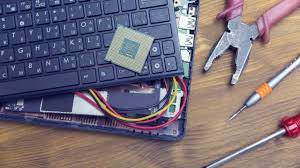 ما هي أسوأ 8 عادات تدمر جهاز الكمبيوتر الخاص بك؟