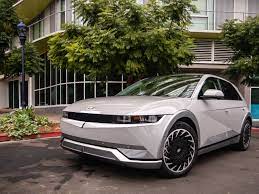 لماذا تعد سيارة IONIQ 5 من "هيونداي" هي أفضل سيارة كهربائية في عام 2021؟