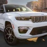 مواصفات سيارة جيب جراند شيروكي موديل 2022