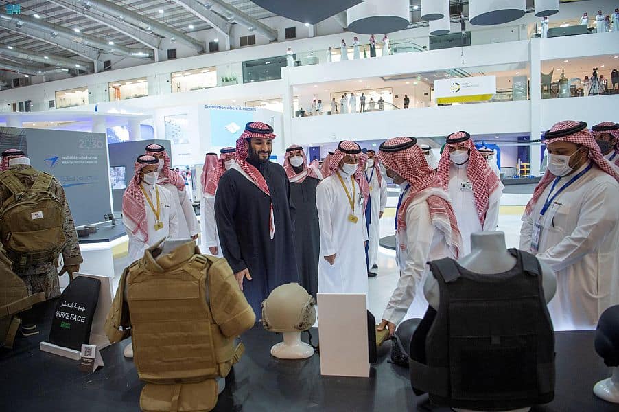 سمو ولي العهد يدشن معرض الدفاع العالمي