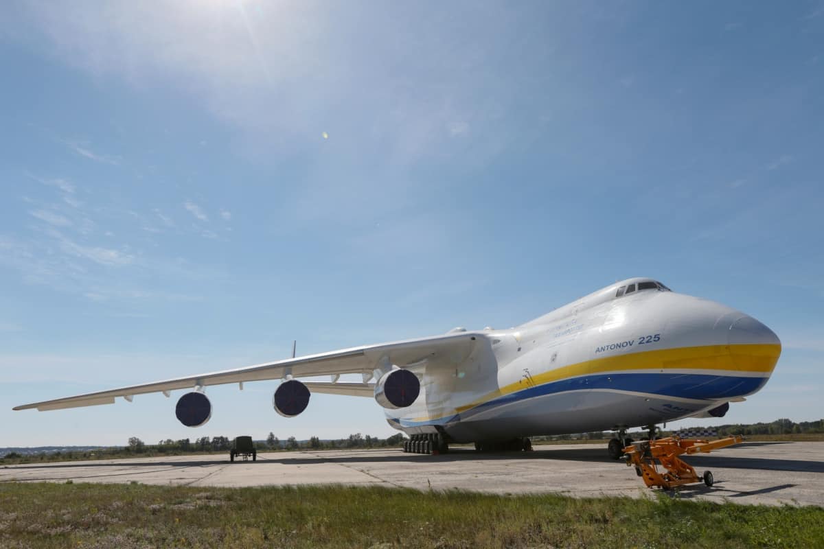" An-225 Mriya " أكبر طائرة شحن في العالم دمرها الجيش الروسي