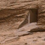 ناسا تنشر صورة لبوابة غامضة على المريخ