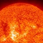 مفاجأة.. العواصف الشمسية قد تسبب النوبات القلبية لآلاف من البشر