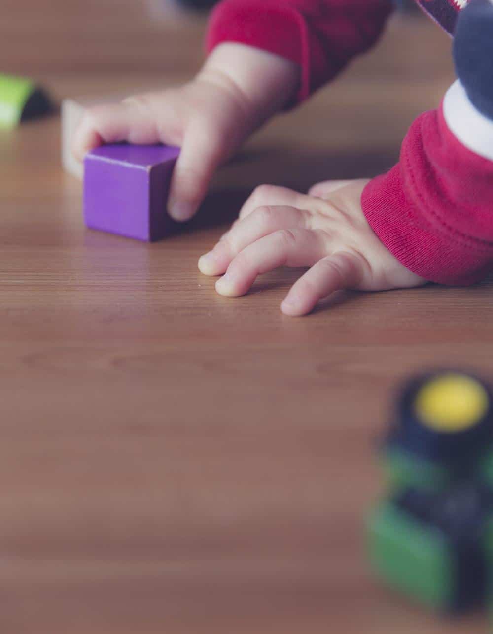 MAIJU.. "بذلة ذكية" تراقب التطور العصبي للطفل الرضيع