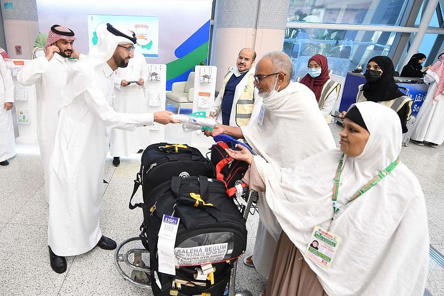 "طمني" يتيح للحجاج خدمة البحث عن الأدوية وبدائلها