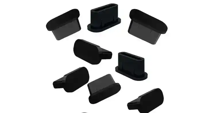 كيفية تنظيف منافذ USB-C بالهاتف