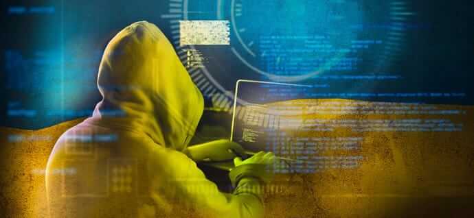 هجمات التزييف العميق والابتزاز الإلكتروني تخلق مخاطر متزايدة