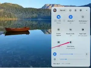 عناصر التحكم في المظهر الداكن لجهاز Chromebook