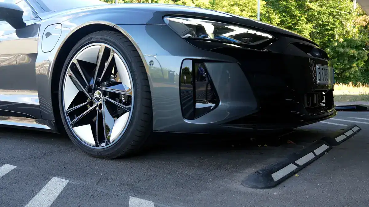 أودى تستخدم نظام التجميع الافتراضي لزيادة إنتاجية مصنع السيارات بنسبة 20٪