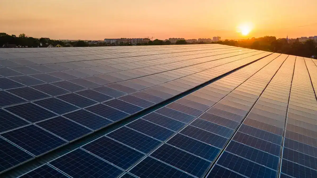 تعديل بسيط في تصميم الخلايا الشمسية يجعلها أكثر كفاءة من أي وقت مضى.. تفاصيل