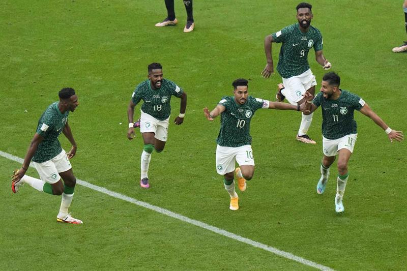 السعودية تذهل العالم بفوزها 2-1 على الأرجنتين في كأس العالم