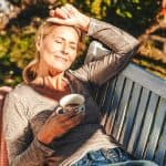 تحذير.. الجلوس في الشمس لفترات طويلة يسبب الإصابة بسرطان الجلد