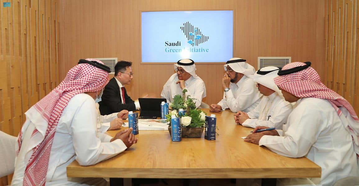 "الغطاء النباتي" و"إيليون" الصينية توقعان اتفاقية تعاون إستراتيجي لتوطين تقنيات التشجير