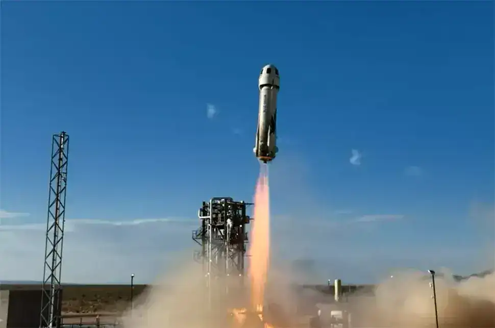 Blue Origin تعمل على نقل طاقم من الإناث بالكامل إلى الفضاء شبه المدارى