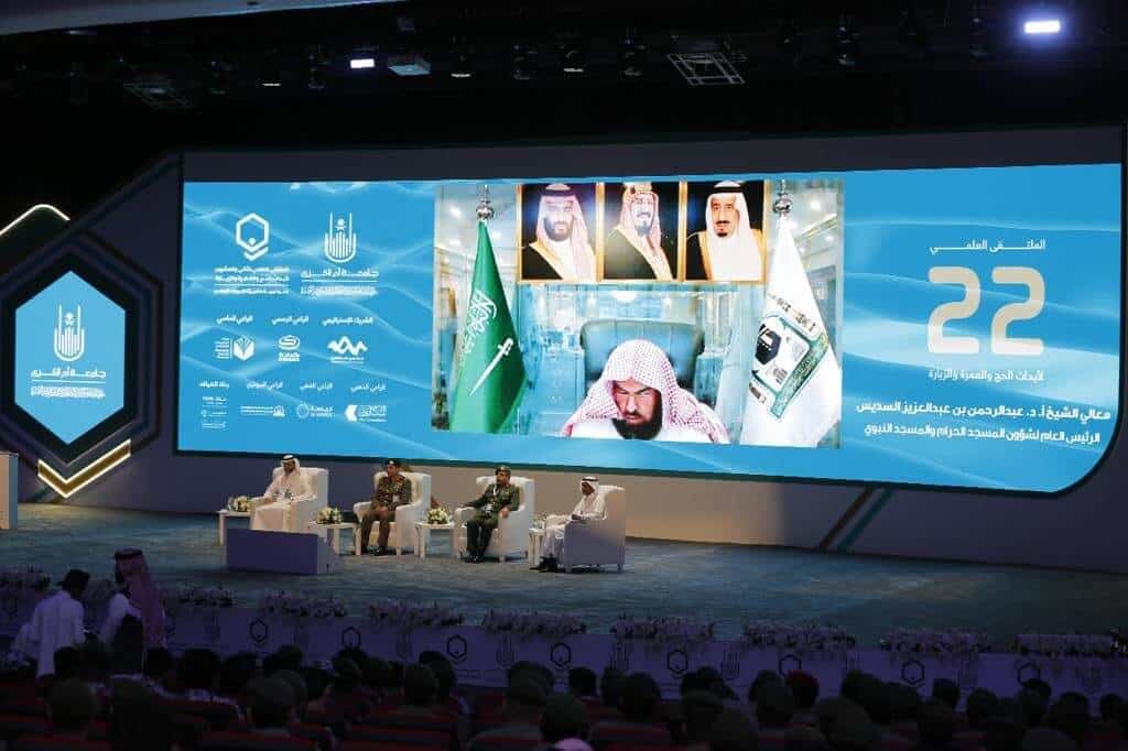 الشيخ السديس:  مليون مصل بالحرم  في عام  ١٤٤٤