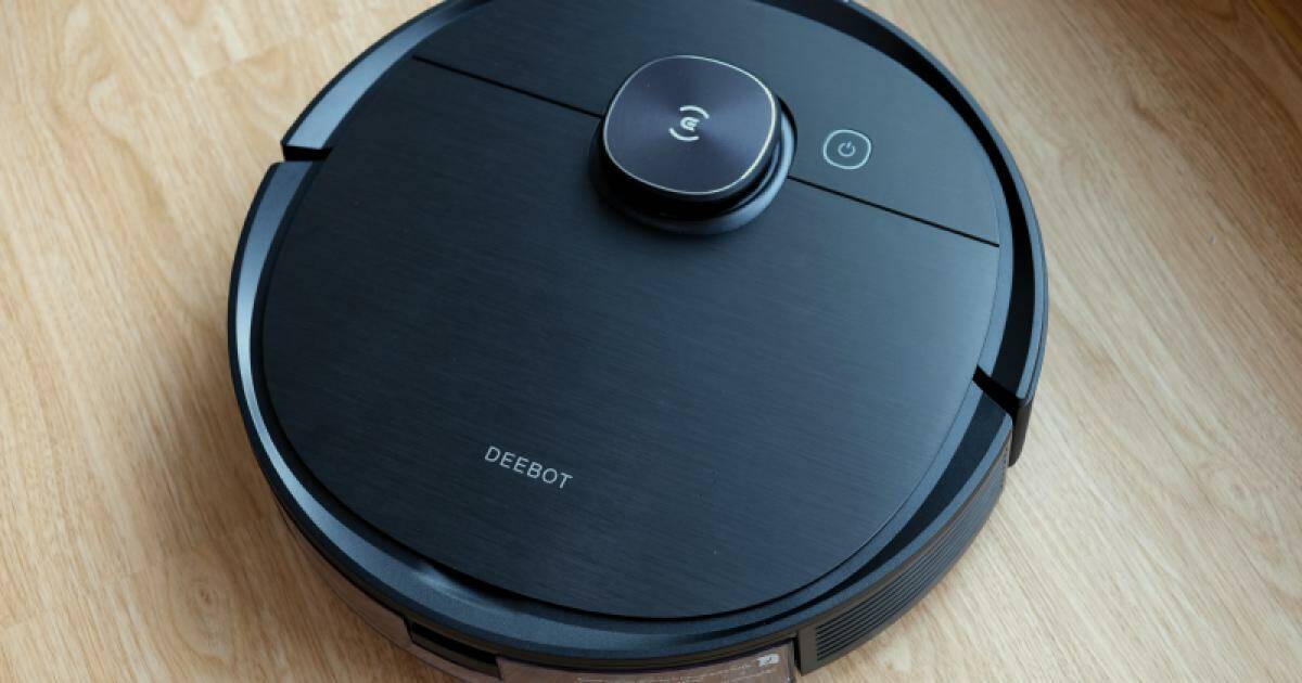 Ecovacs Deebot Ozmo T8 AIVI Robot Vacuum