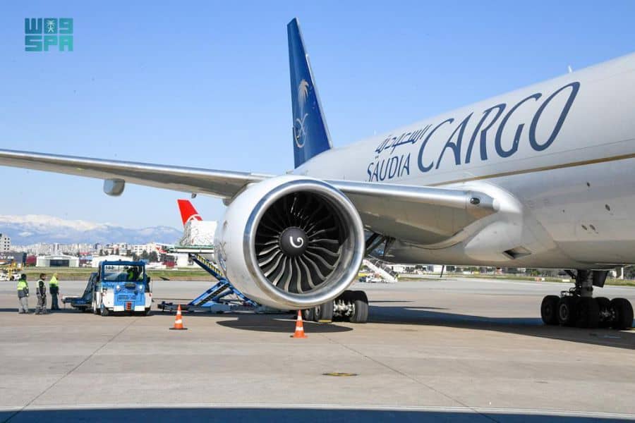 وصول الطائرة الإغاثية الثانية ضمن الجسر الجوي الإغاثي السعودي لتركيا وسوريا