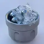 تطوير شكل جليدي جديد بكثافة مماثلة للماء السائل