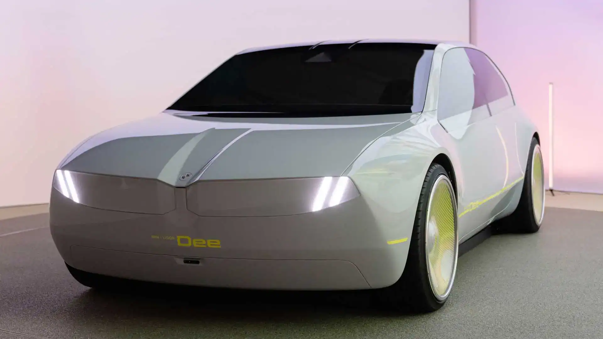 سيارة  i Vision Dee من BMW