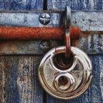 ارم مفاتيحك القديم.. 6 أقفال أبواب عالية التقنية