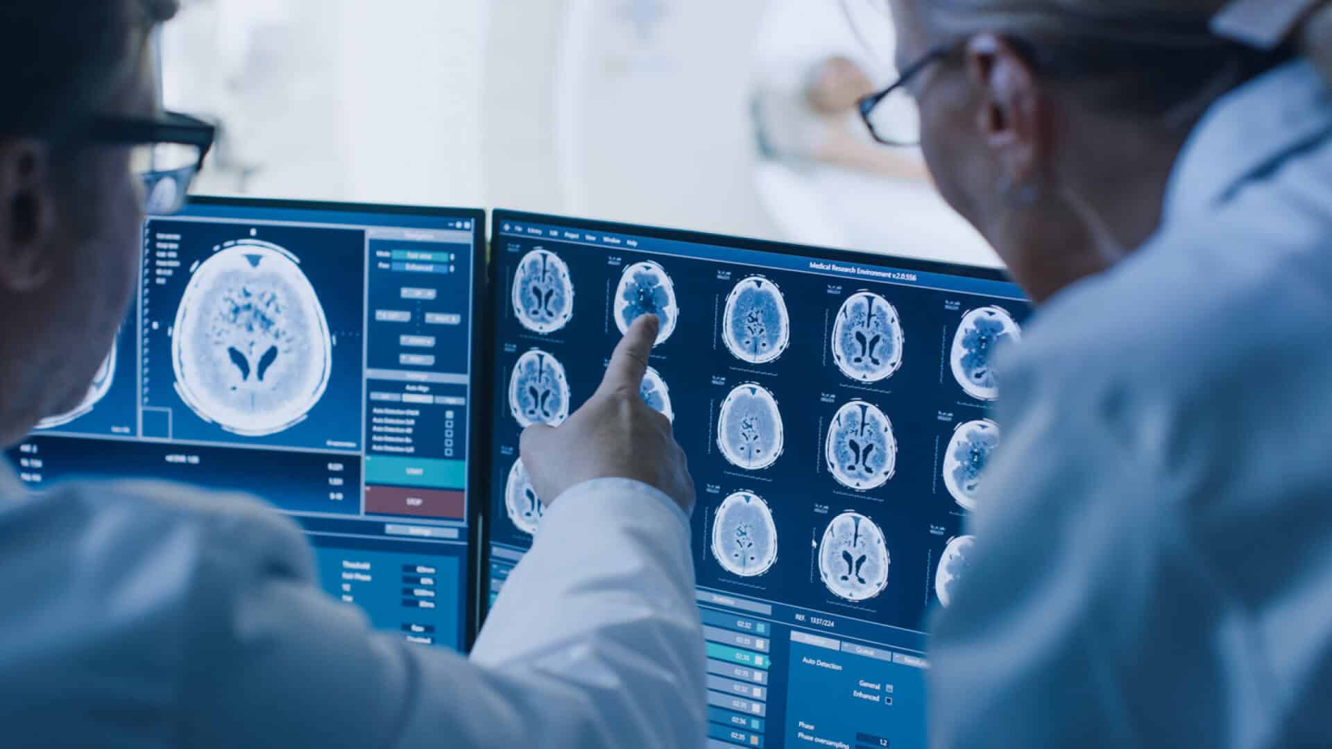 تقنيات الذكاء الاصطناعي في مجال الطب والرعاية الصحية