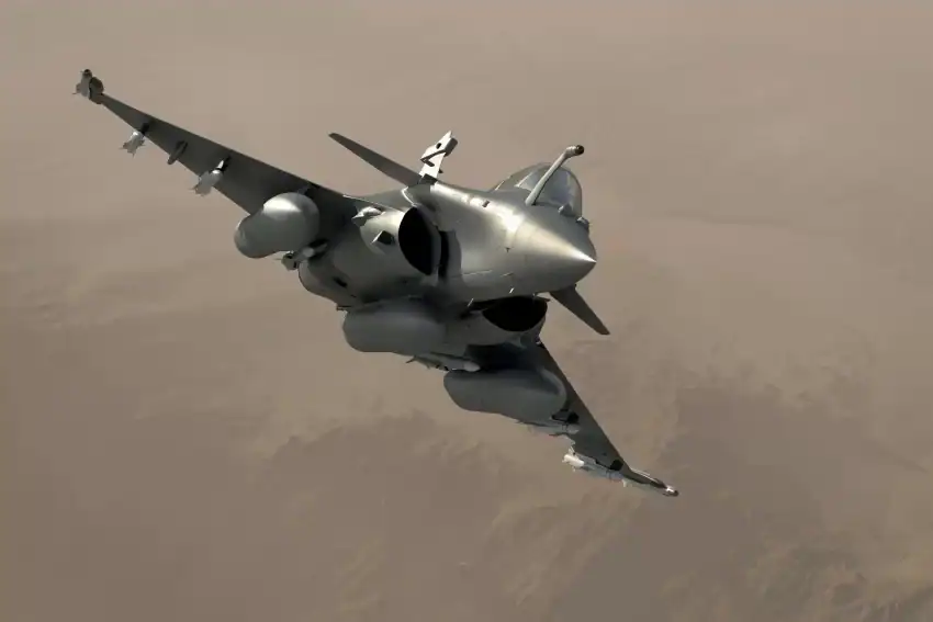 طائرة Dassault F-4 Rafale.. عاصفة الرياح الفرنسية المناورة