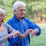 جهاز تتبع اللياقة البدنية لكبار السن