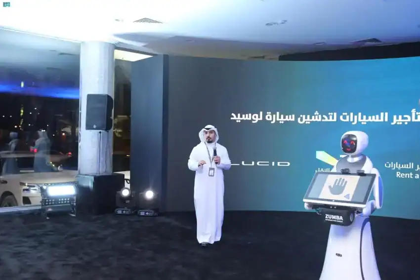 هيئة النقل ترعى بدءَ تأجير أول 10 سيارات كهربائية من لوسيد لدى إحدى شركات تأجير السيارات