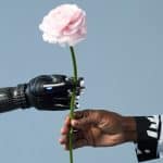 كيف تساعد التكنولوجيا في تحسين رضا العملاء؟