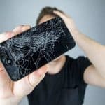 كيف تحافظ على شاشة الجوال من الخدوش؟