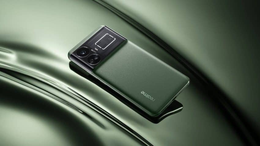 Realme GT5.. جوال جديد بشاحن خارق يشحن بنسبة 20% في 80 ثانية