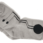 ابتكار جوارب جديدة تعمل بالذكاء الاصطناعي ترسل إشارات لمساعدة مرضى الخرف والتوحد