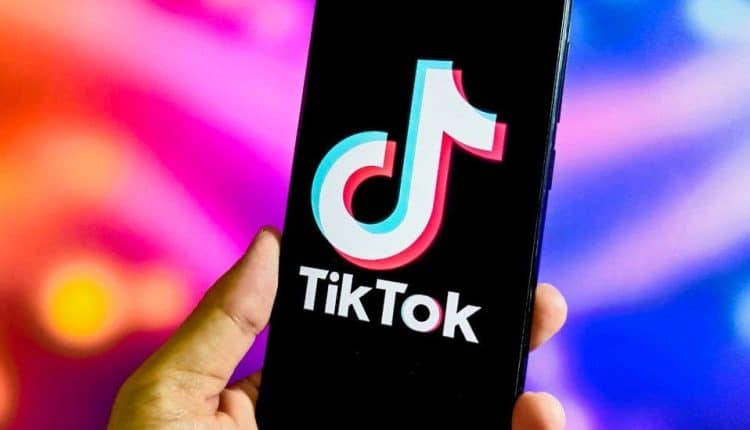 كيف يخلق TikTok آفاقًا جديدة للفنانين والمبدعين؟
