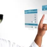 فرق الطوارئ الطبية اليابانية تستخدم نظارات الواقع المعزز أثناء نقل المرضى