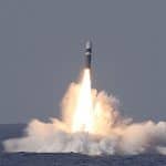 فرنسا تختبر صاروخًا نوويًا جديدًا يُطلق من الغواصات